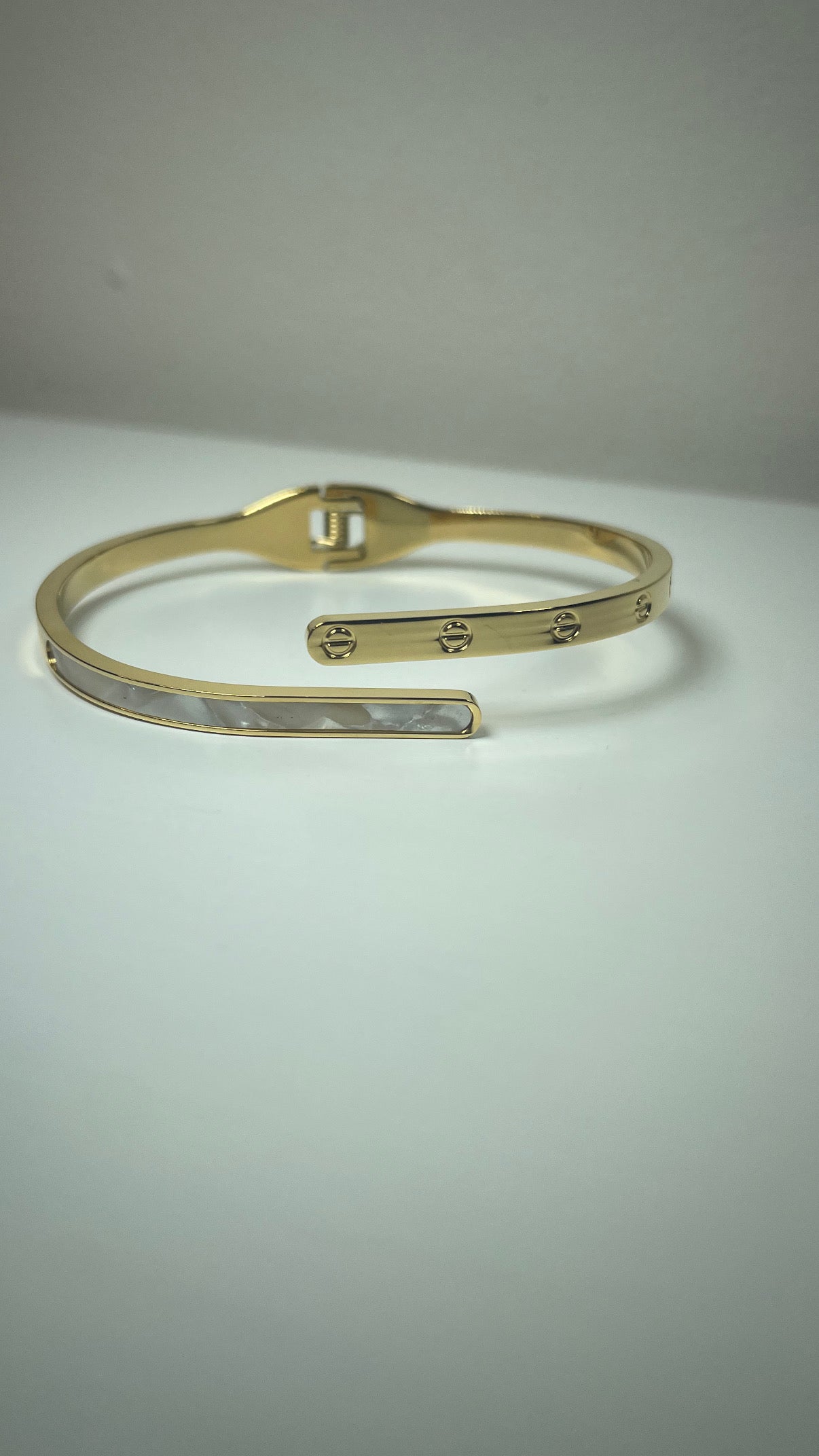 Bracelet nacré élégant