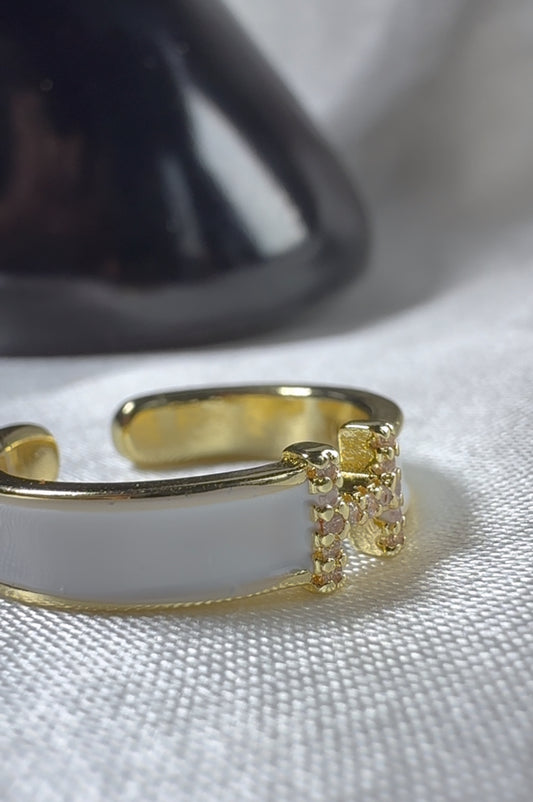 Bague H