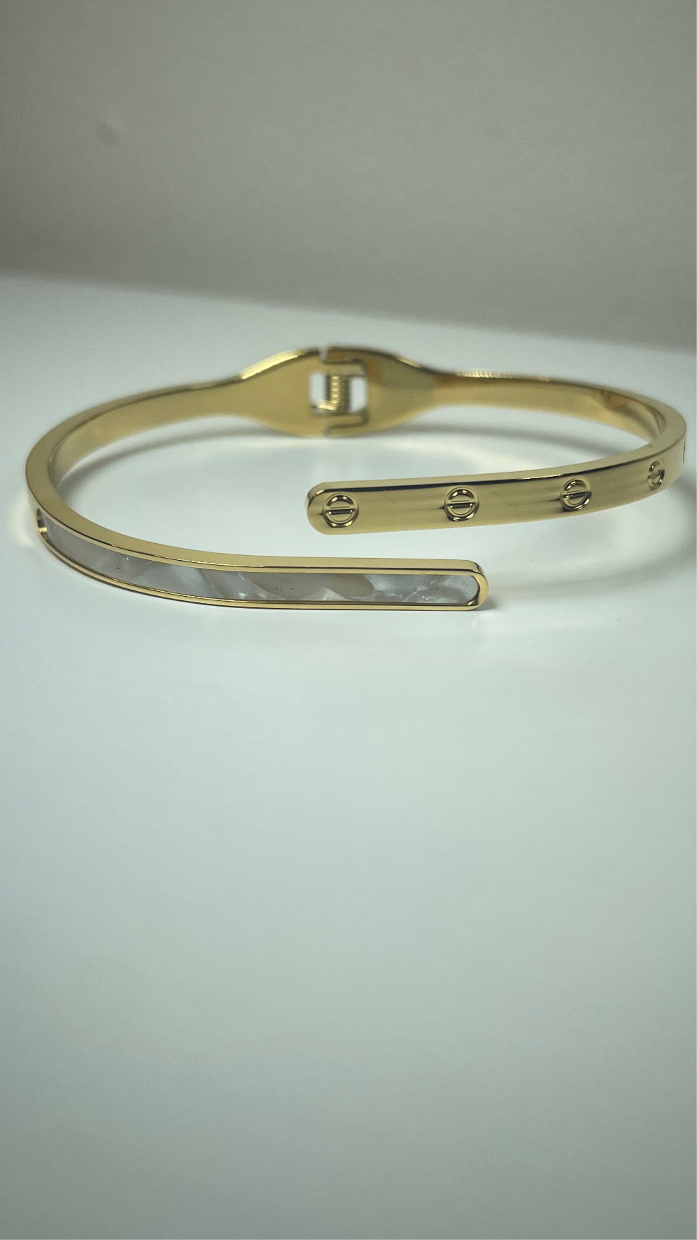 Bracelet nacré élégant