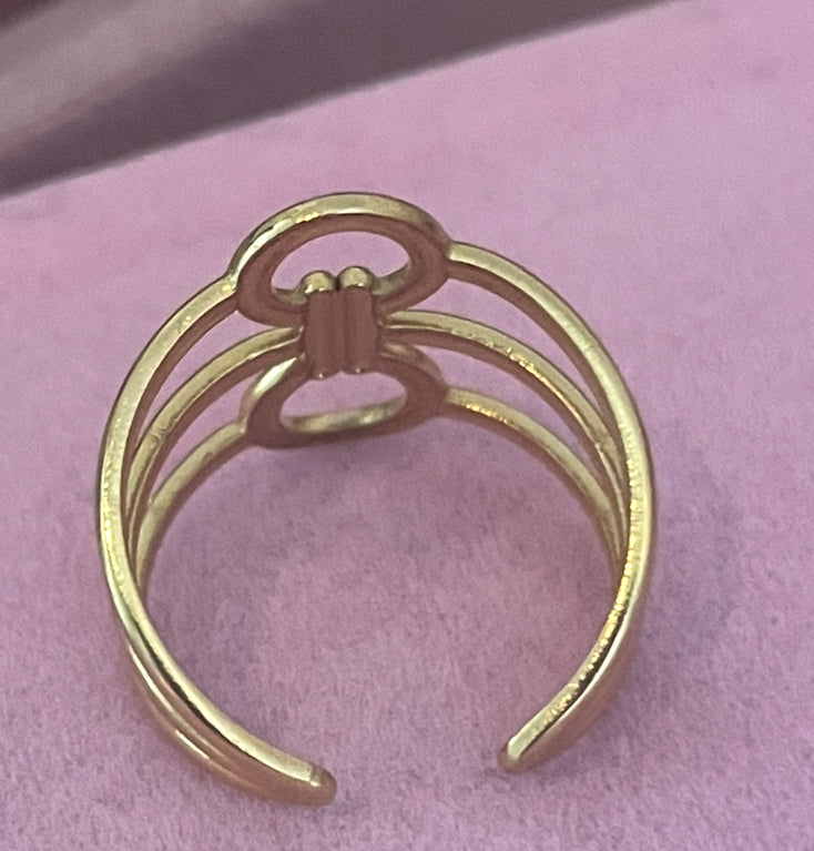 Bague Lily en doré ajustable