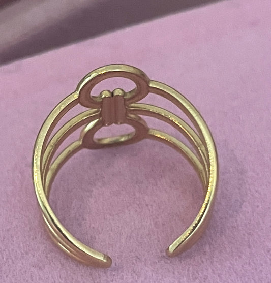 Bague Lily en doré ajustable