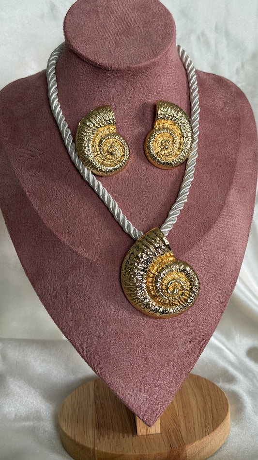 Parure jonque de mer