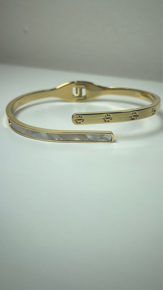 Bracelet nacré élégant