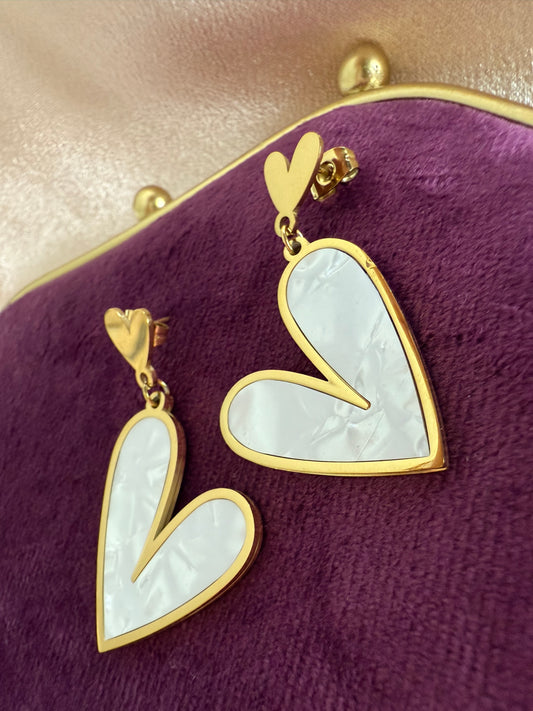 Boucles d’oreilles cœur nacré